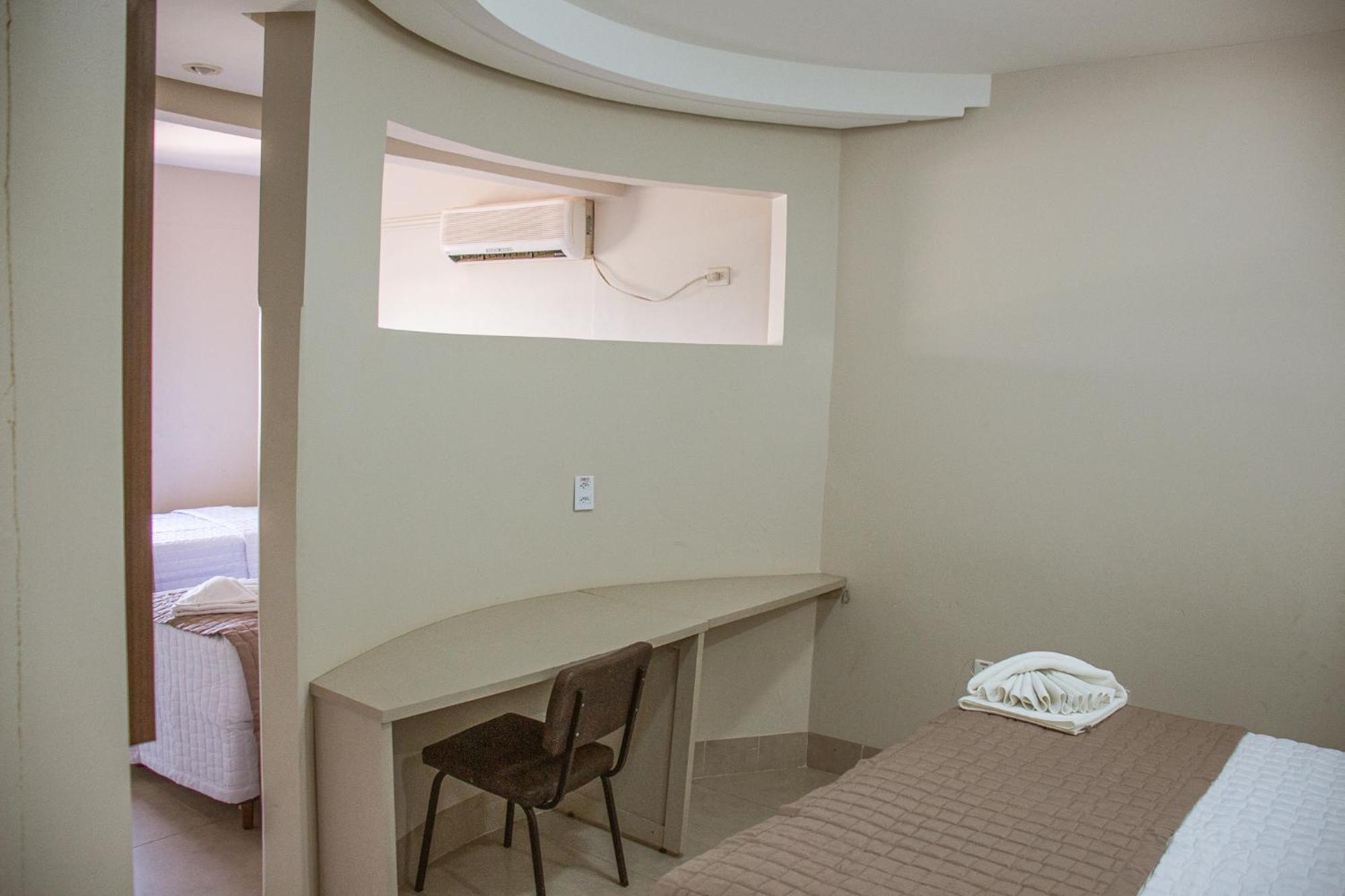 Piloes Palace Hotel Mineiros Εξωτερικό φωτογραφία
