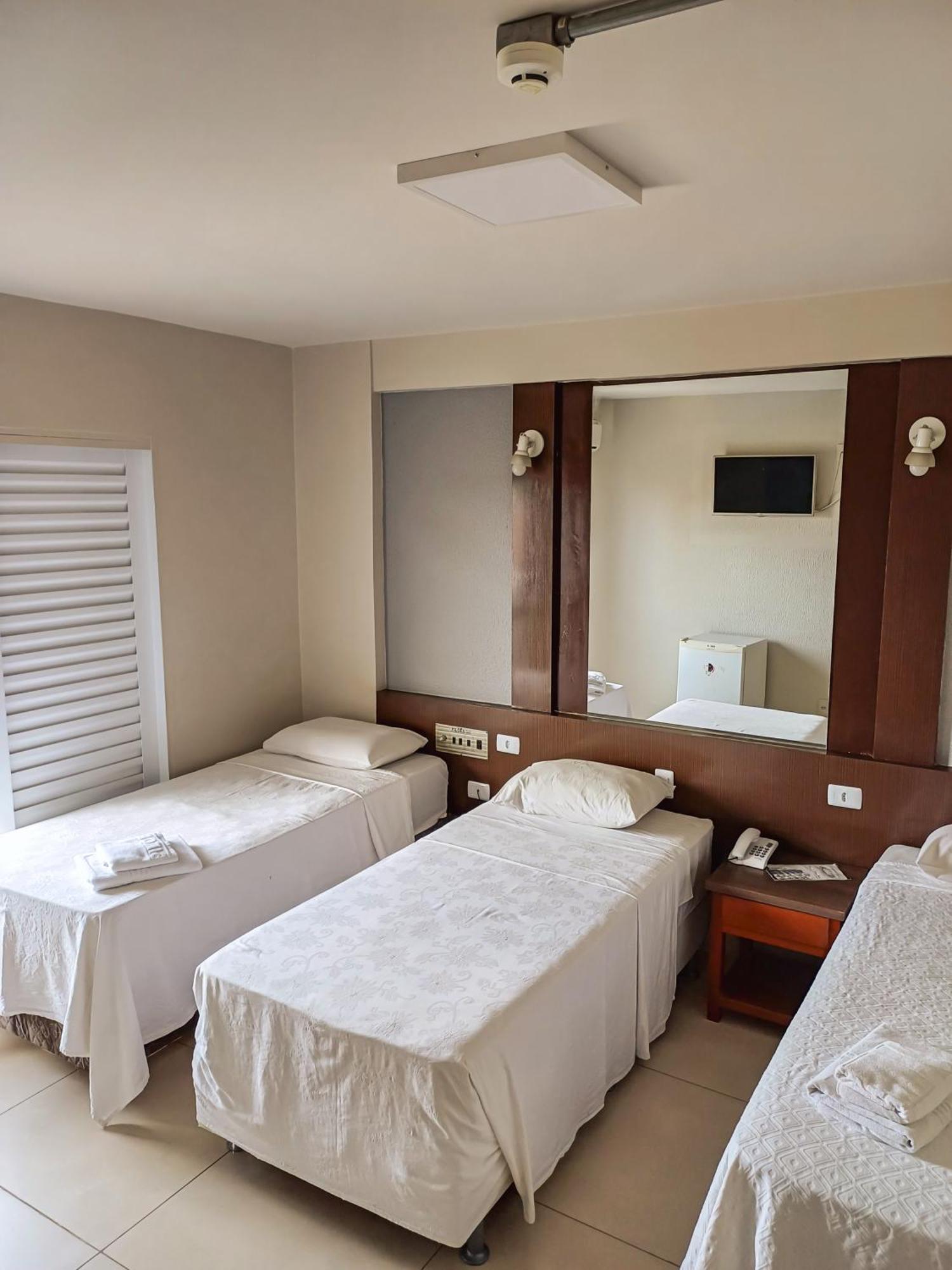 Piloes Palace Hotel Mineiros Εξωτερικό φωτογραφία