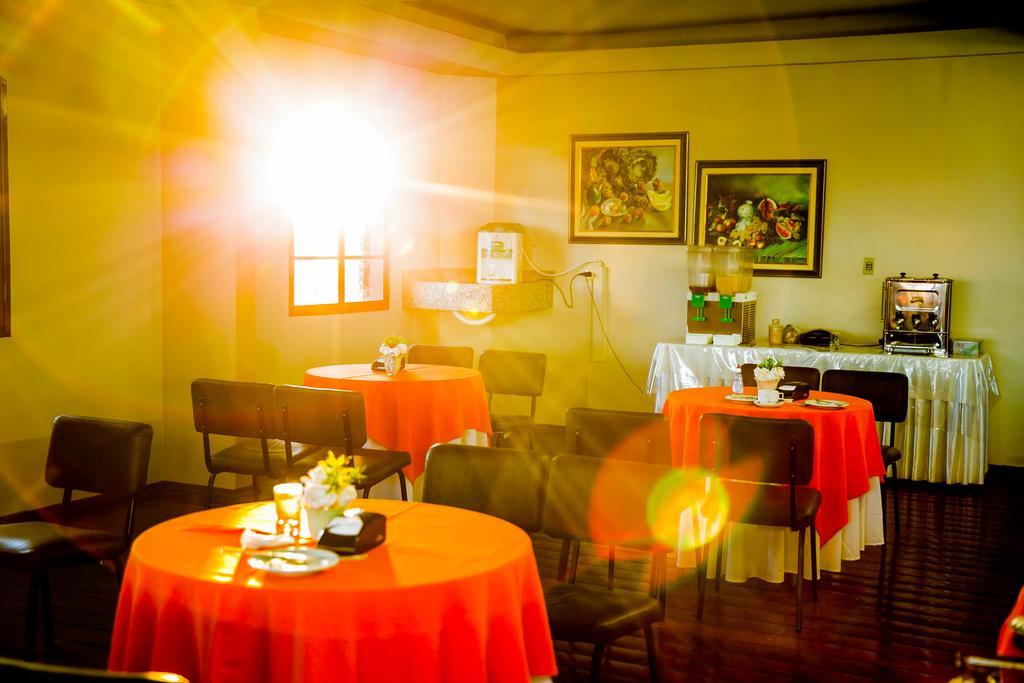 Piloes Palace Hotel Mineiros Εξωτερικό φωτογραφία