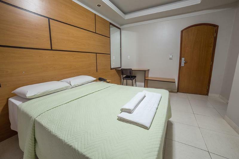 Piloes Palace Hotel Mineiros Εξωτερικό φωτογραφία